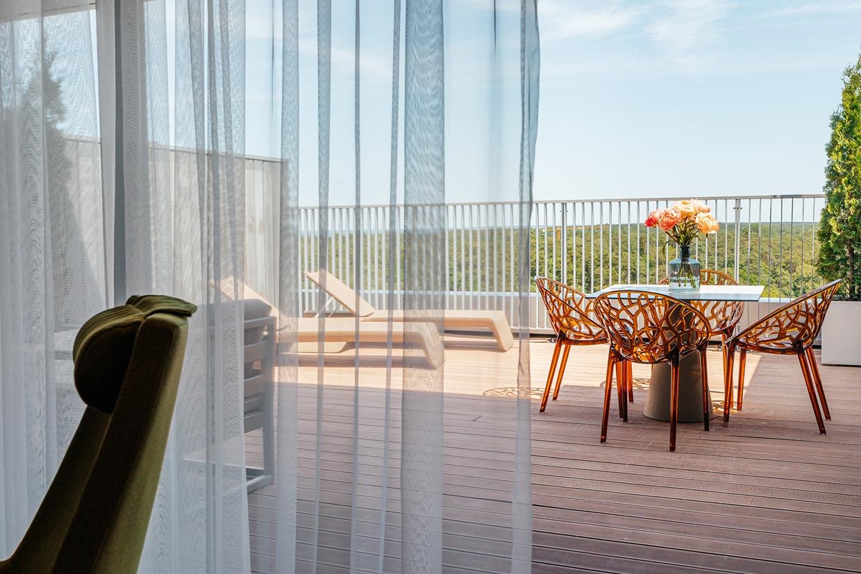 TERRACE SUITE